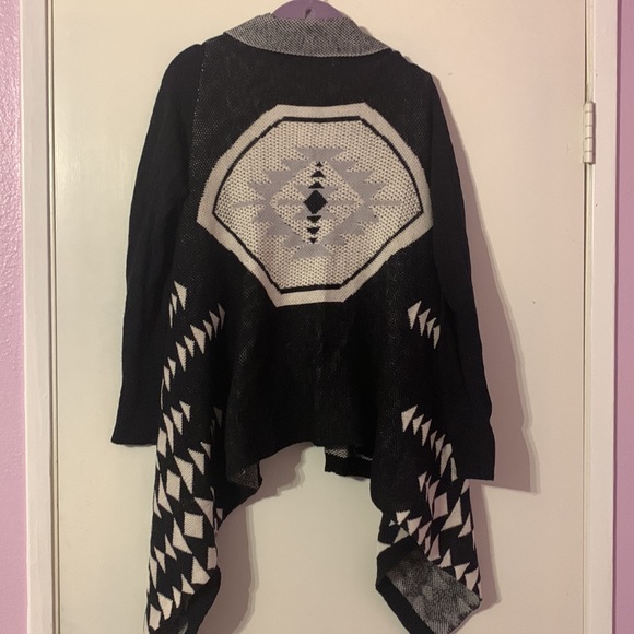 Sweater - Picture 2 of 2